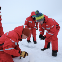 MOSAiC scientists on the ice