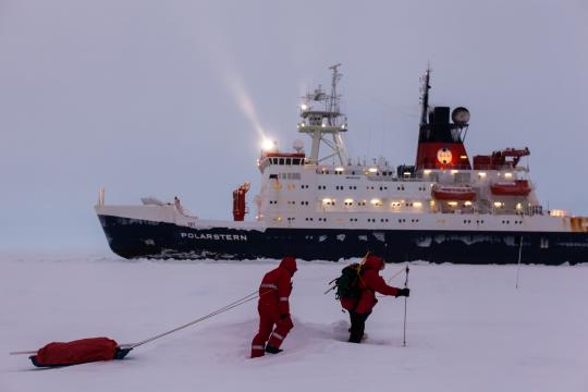 Polarstern parked on ice