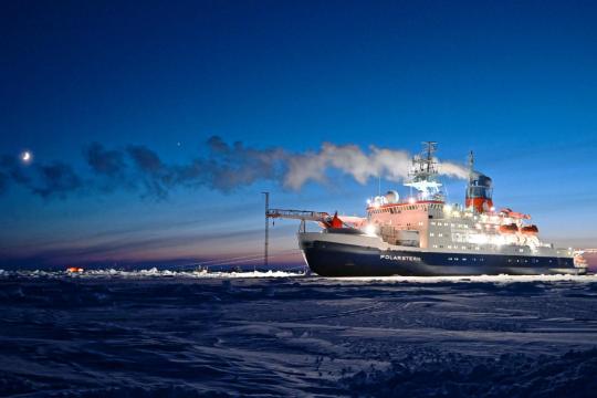 Polarstern during the polar night in the Arctic. CREDIT Hannes Griesche, TROPOS